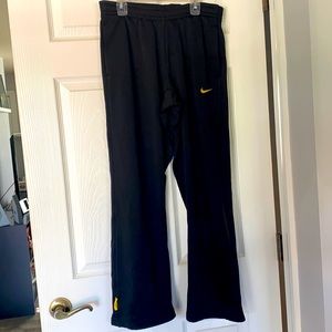 Black Nike warm up pants